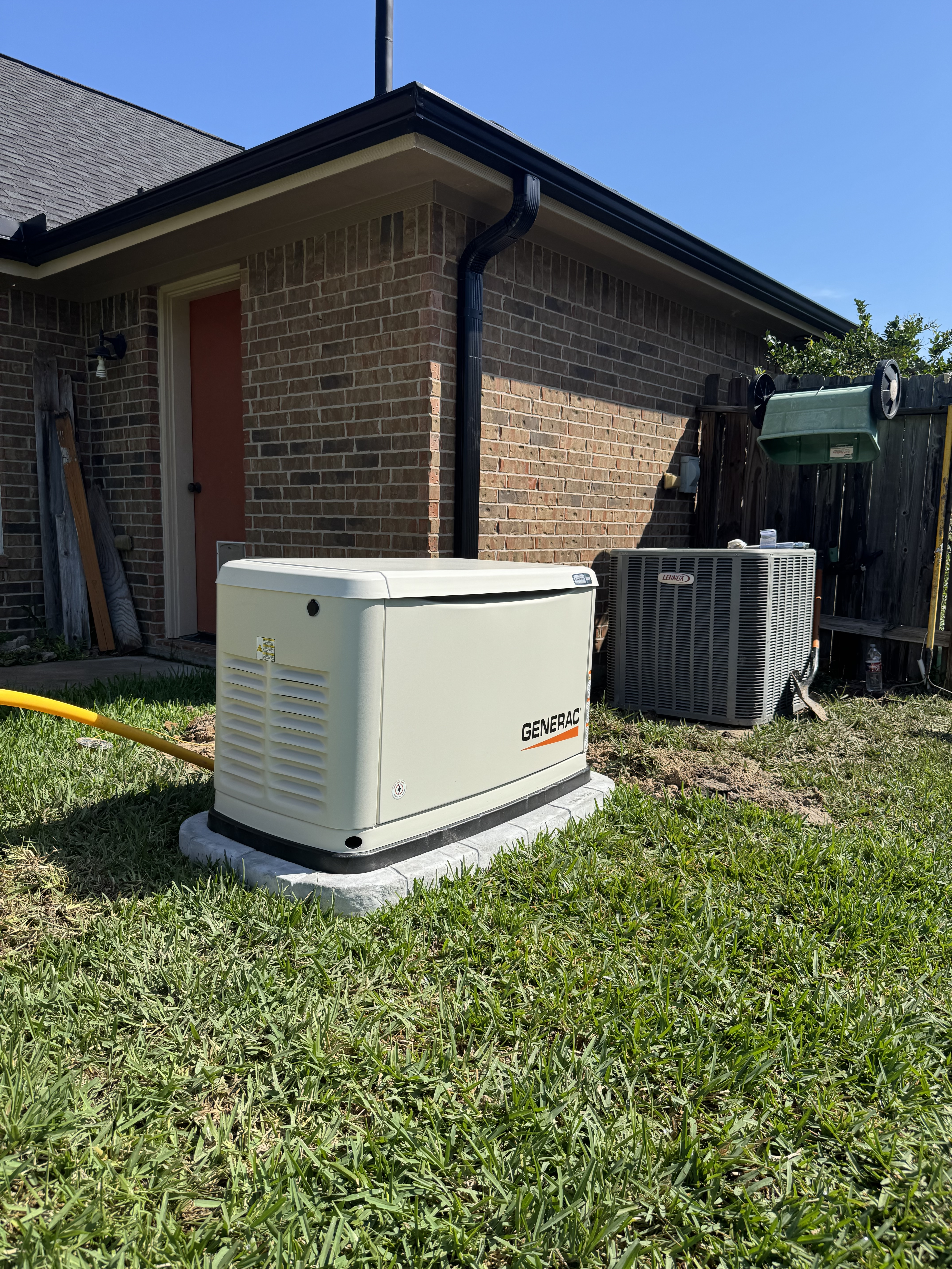 Clean install with natural gas hookup — ready for storm season and power loss.